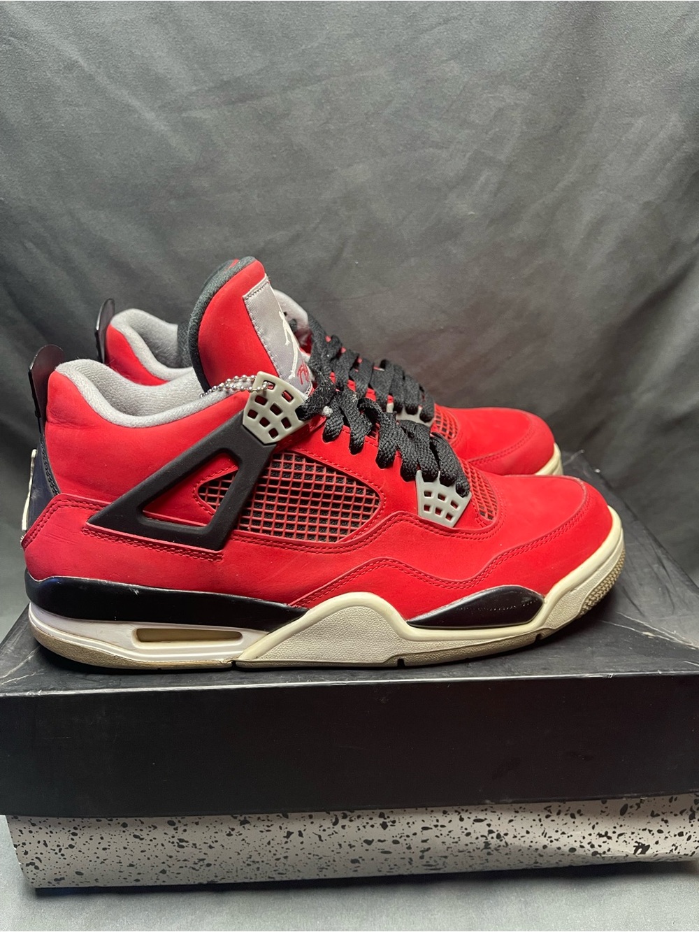 Men’s Jordan 4 Toro Bravo - Size 8.5M